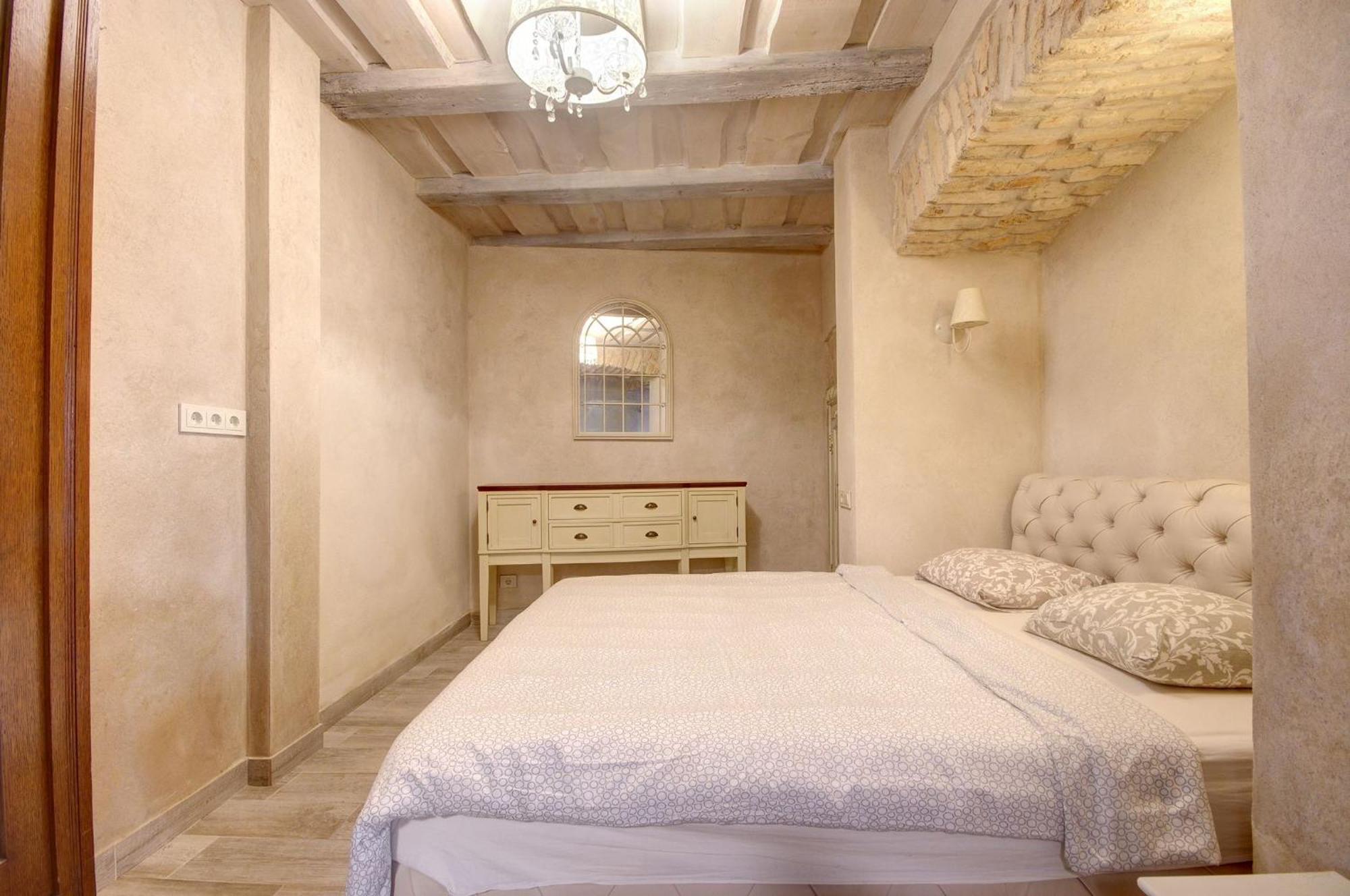 Historical Apartments X Free Parking Self Check In 24X7 By H&H Vilnius Bagian luar foto